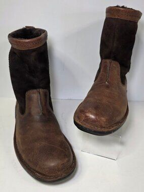 UGG Australia Beacon Leather Sheepskin Pull On Boots 9.5